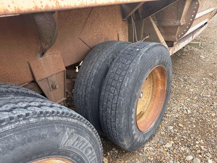 1993-dump-master-loadline-trailer-image-8