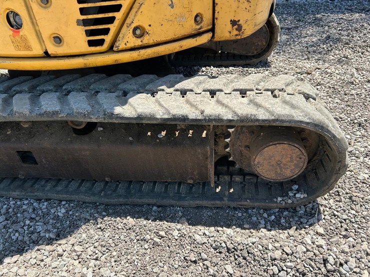 deere-35d-image-17
