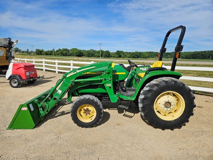john-deere-4600-image-36