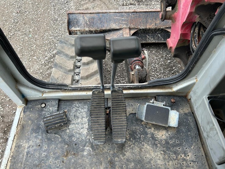 takeuchi-tb1140-image-20