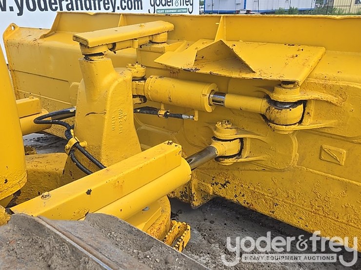 2018-komatsu-d61px-24-image-27