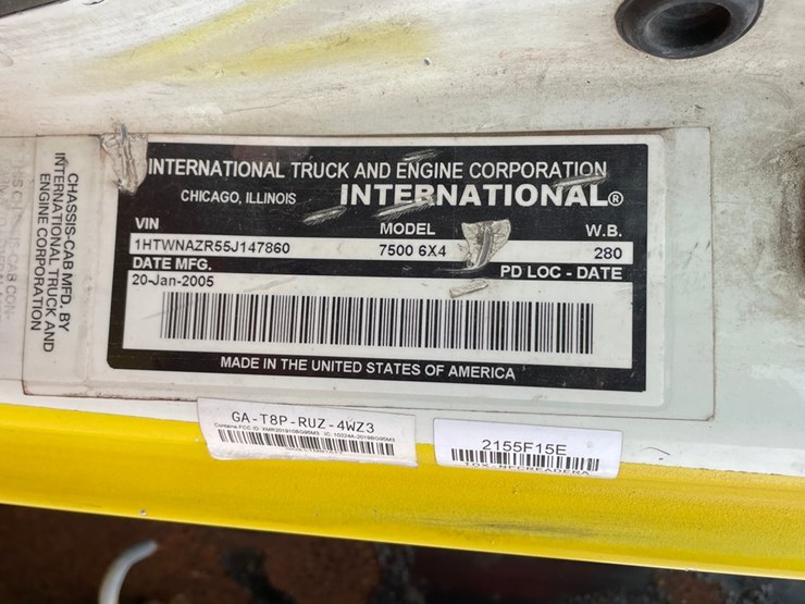 #318-•-2005-ht570-international-7500-6x4-flatbed-(has-mo-title)-(mosinee,-wi)-image-89