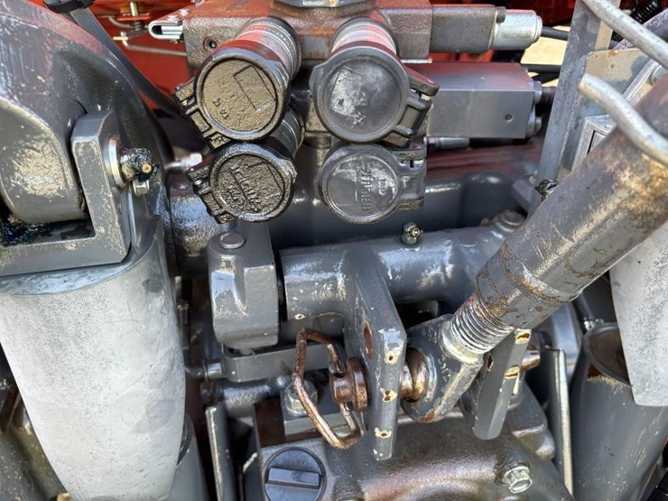 2018-kubota-m5-111d-image-12