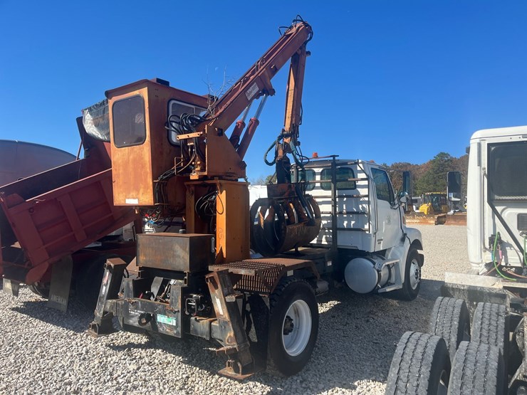 2006-sterling-l7500-image-3