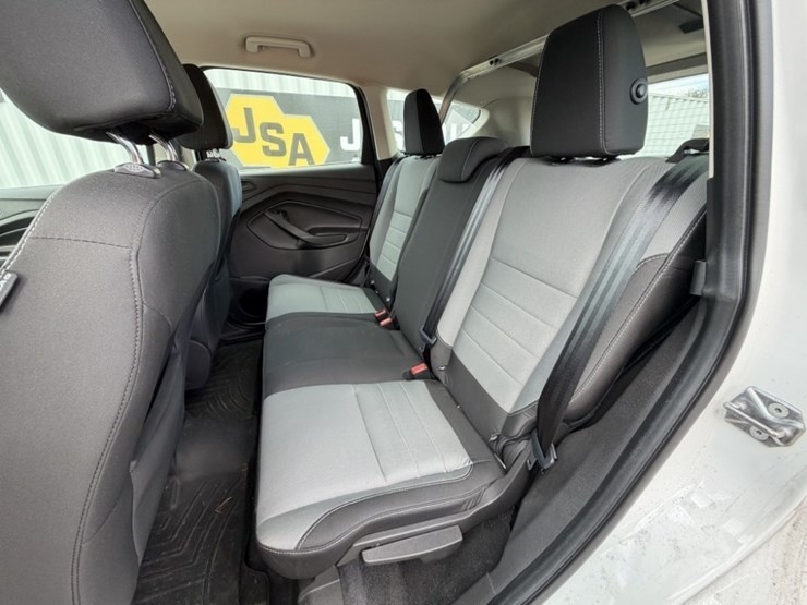 2017-ford-escape-image-21