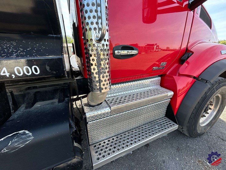 2020-kenworth-t880-image-22