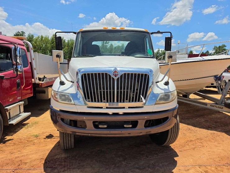 2016-international-durastar-4300-image-5