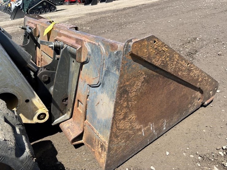 2016-bobcat-t590-image-12