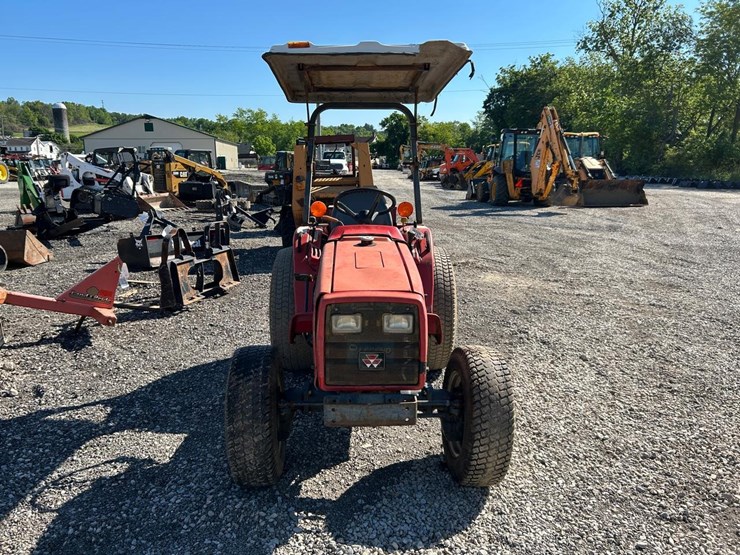 massey-ferguson-1235-image-7