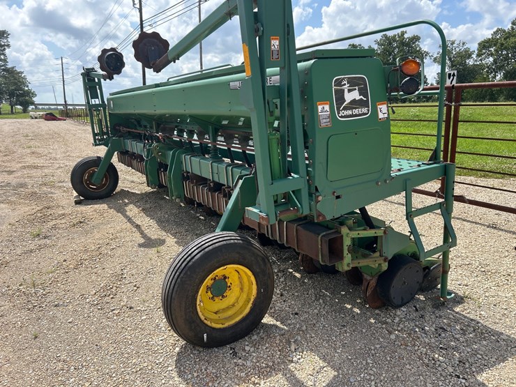 john-deere-1530-image-2