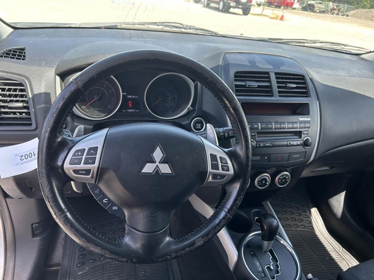 2011-mitsubishi-outlander-image-13