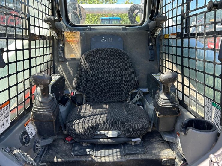 2021-bobcat-t770-image-20