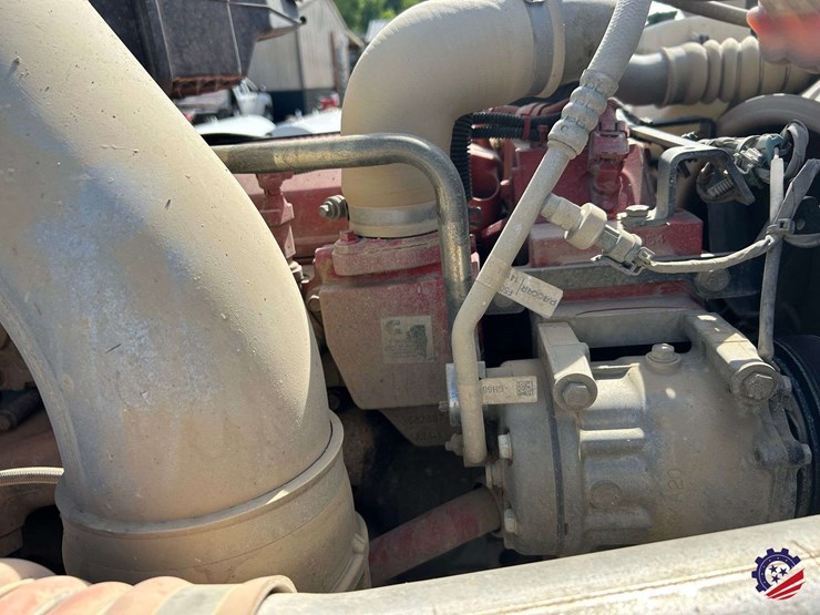 2020-kenworth-t880-image-62