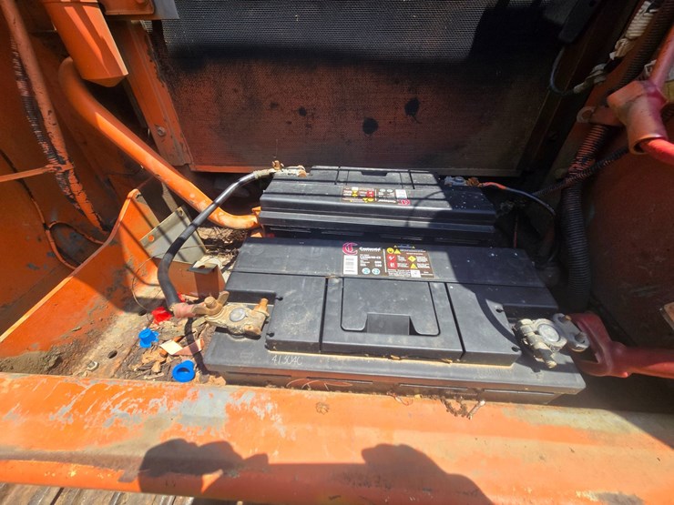 hitachi-ex160-lc-image-44