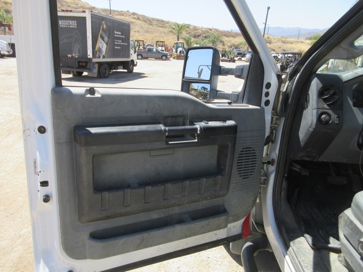 2015-ford-f550-xl-sd-image-10