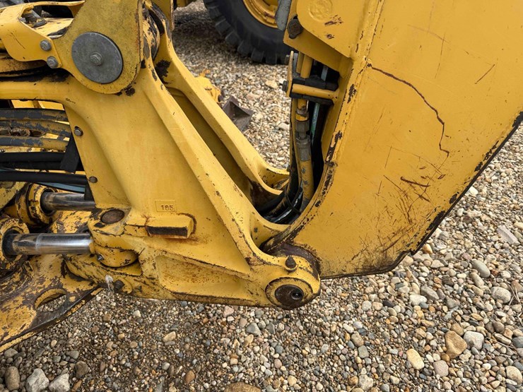 cat-426l-backhoe-image-21