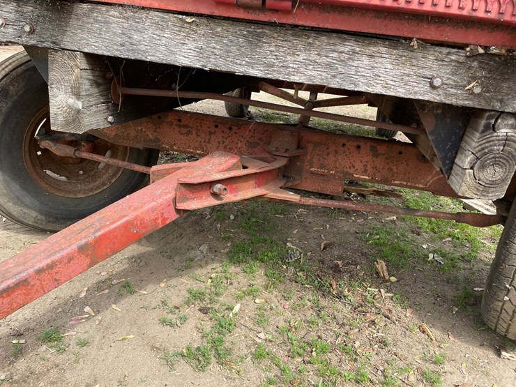 #228-•-h+s-hay-wagon-(ringle,-wi)-image-9