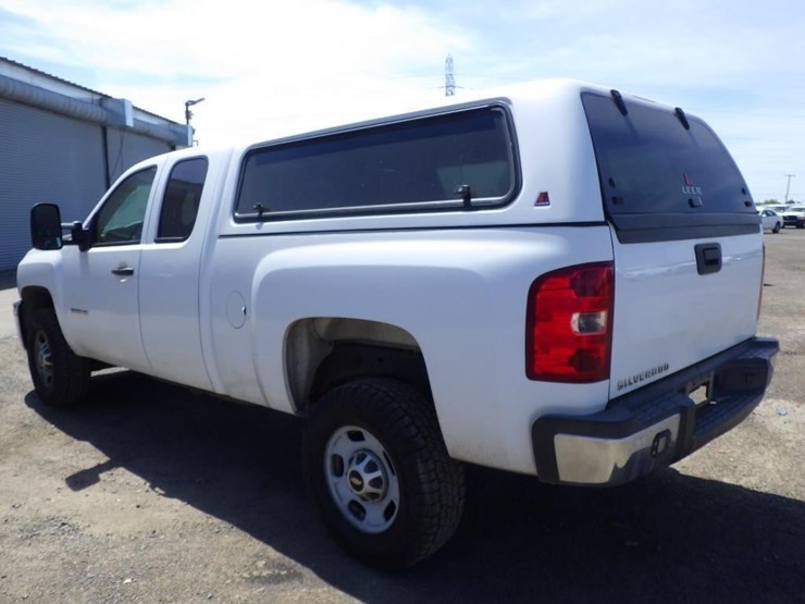2013-chevrolet-2500hd-image-4