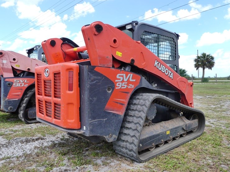 2016-kubota-svl95-2s-image-7