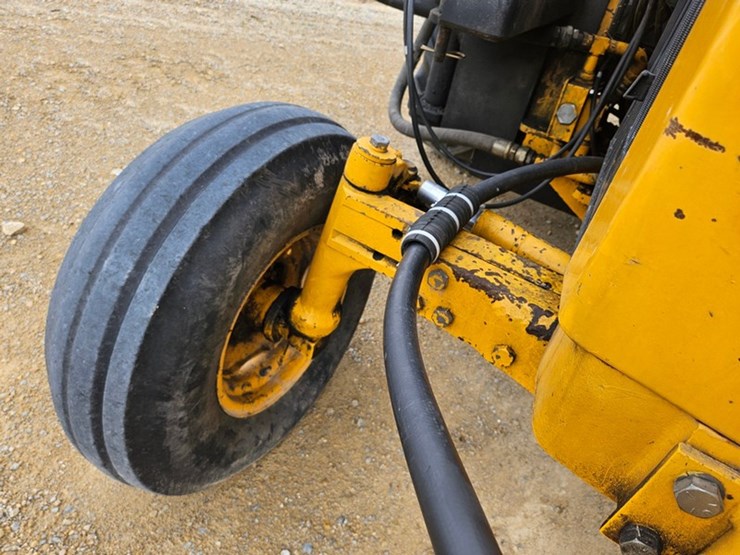 john-deere-2755-image-51