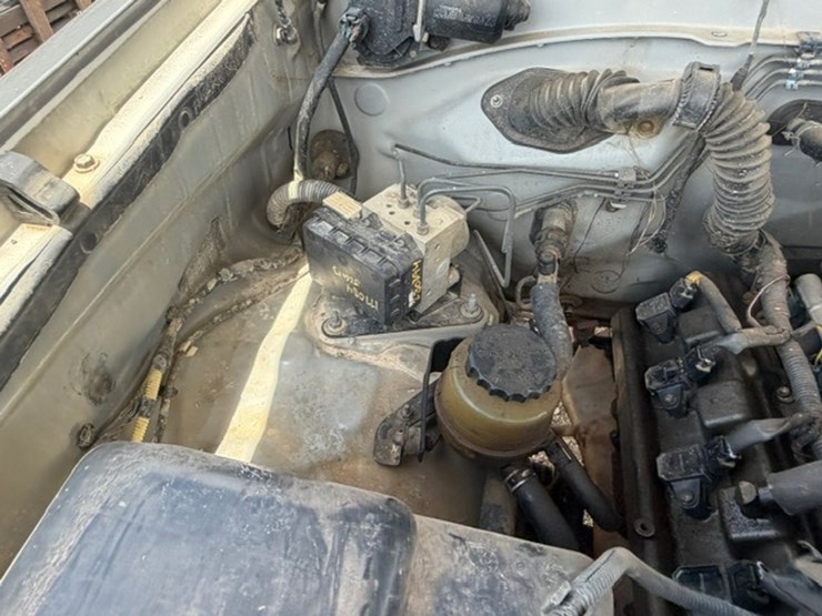 2004-toyota-tundra-image-56