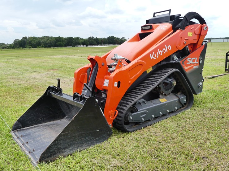 2023-kubota-scl1000-image-1