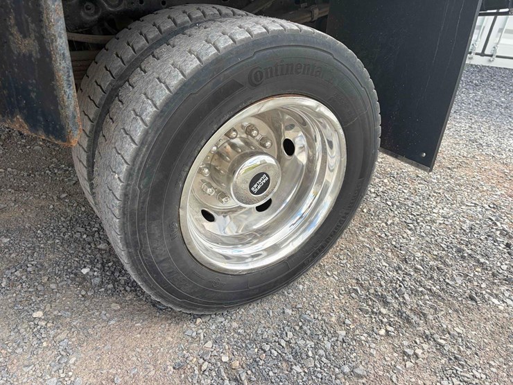 ford-f550-image-10