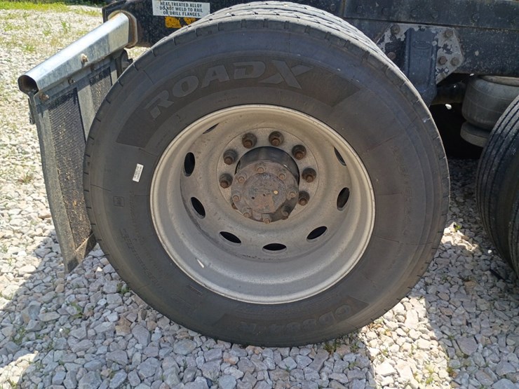 1998-peterbilt-379-image-105