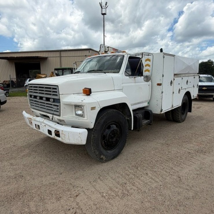 1984 FORD F600