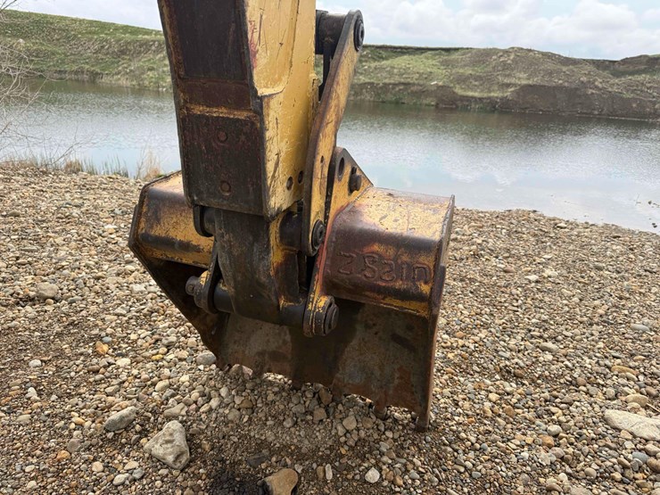 cat-426l-backhoe-image-20