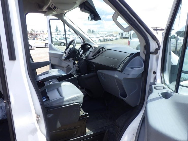 2018-ford-transit-image-6