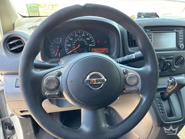 2017-nissan-nv200-image-15