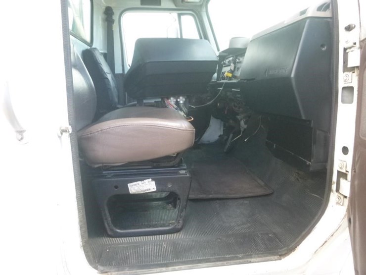 2000-international-4700-image-15