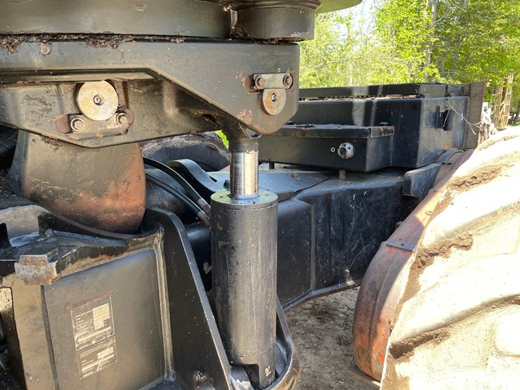 #100-•-2013-komatsu-941.1-6wd-timber-harvester-with-370.2-harvesting-head-(curtis,-mi)-image-43