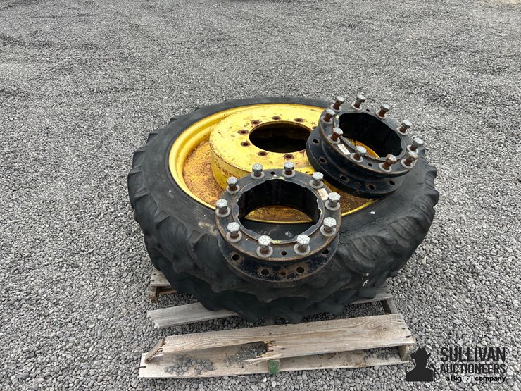 john-deere-230-image-5