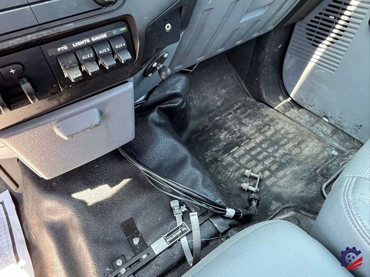 2016-ford-f550-image-60