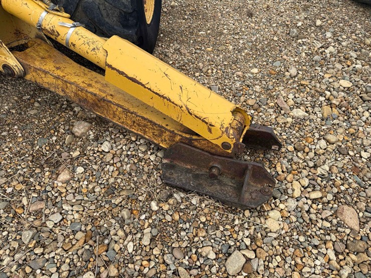 cat-426l-backhoe-image-6