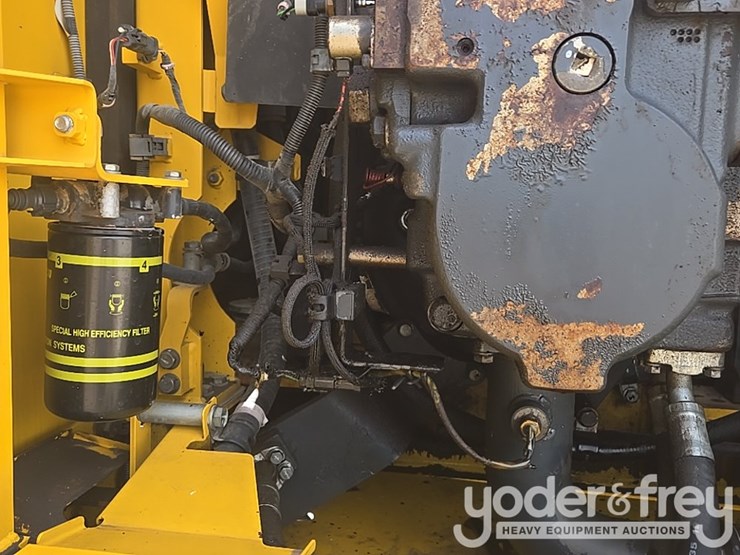 2017-komatsu-pc210-lc-11-image-39