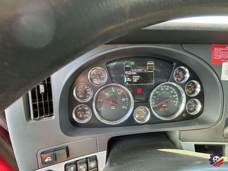 2020-kenworth-t880-image-76