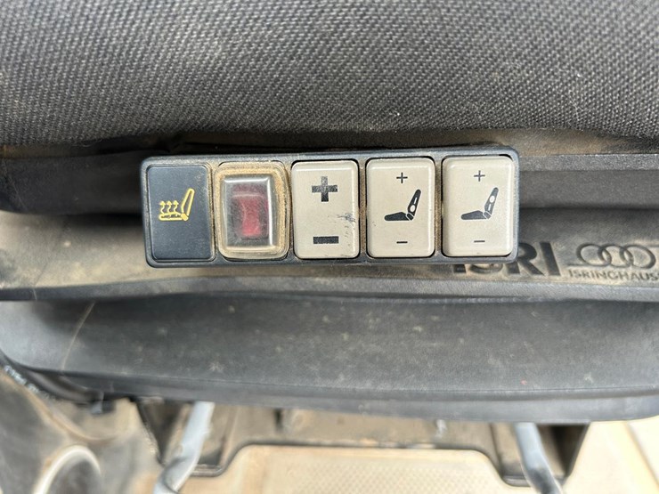 jcb-4cx-image-33