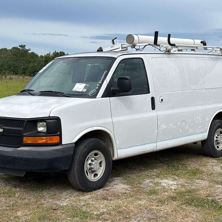 2013 CHEVROLET EXPRESS 2500