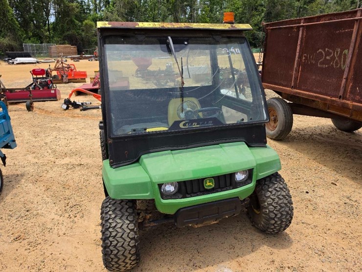john-deere-gator-image-5