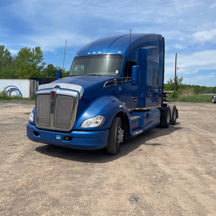2015 KENWORTH T680