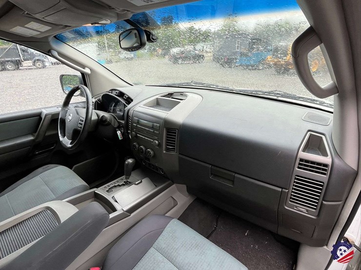 2004-nissan-titan-image-36