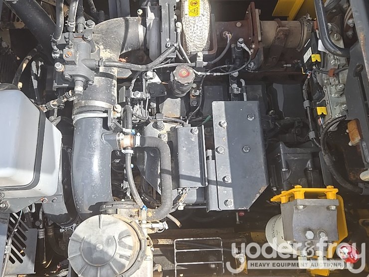 2023-komatsu-pc490-lc-10-image-45
