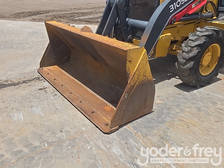 2020-deere-310sl-image-13