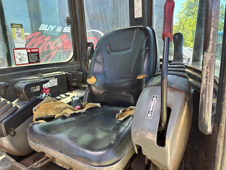 deere-35d-image-18