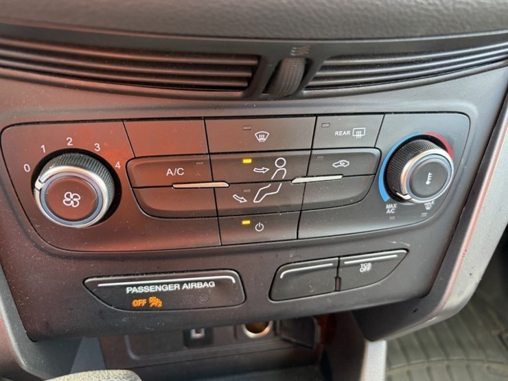 2017-ford-escape-image-30