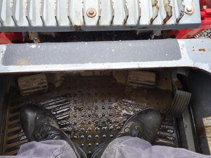 takeuchi-tl8-image-25