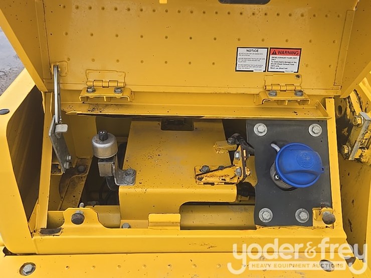2022-komatsu-pc360-lc-11-image-45